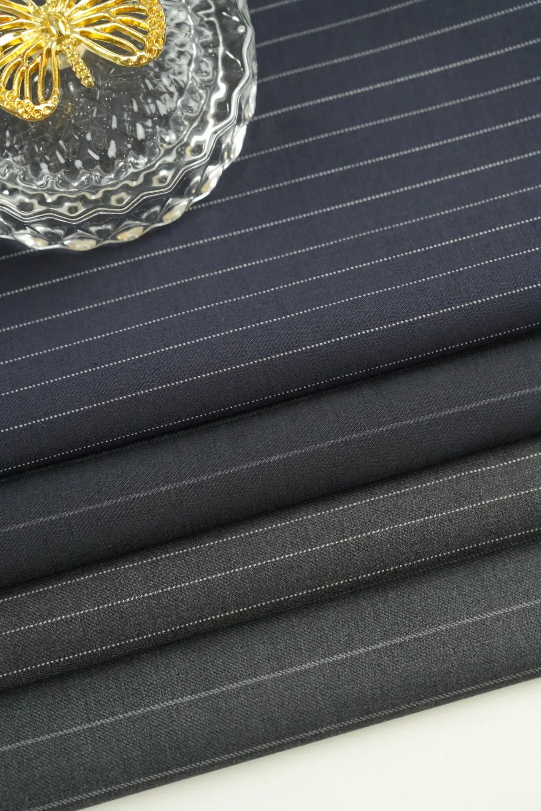 Nobility Suitings 20 Series